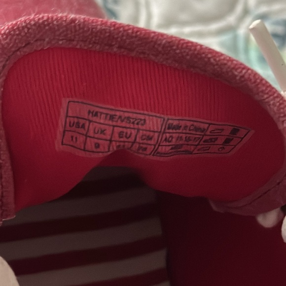 Never worn Vionic sneakers - Picture 7 of 7